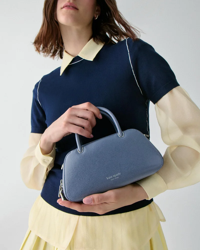 كيت سبيد حقيبة جلد صغيرة لامعة